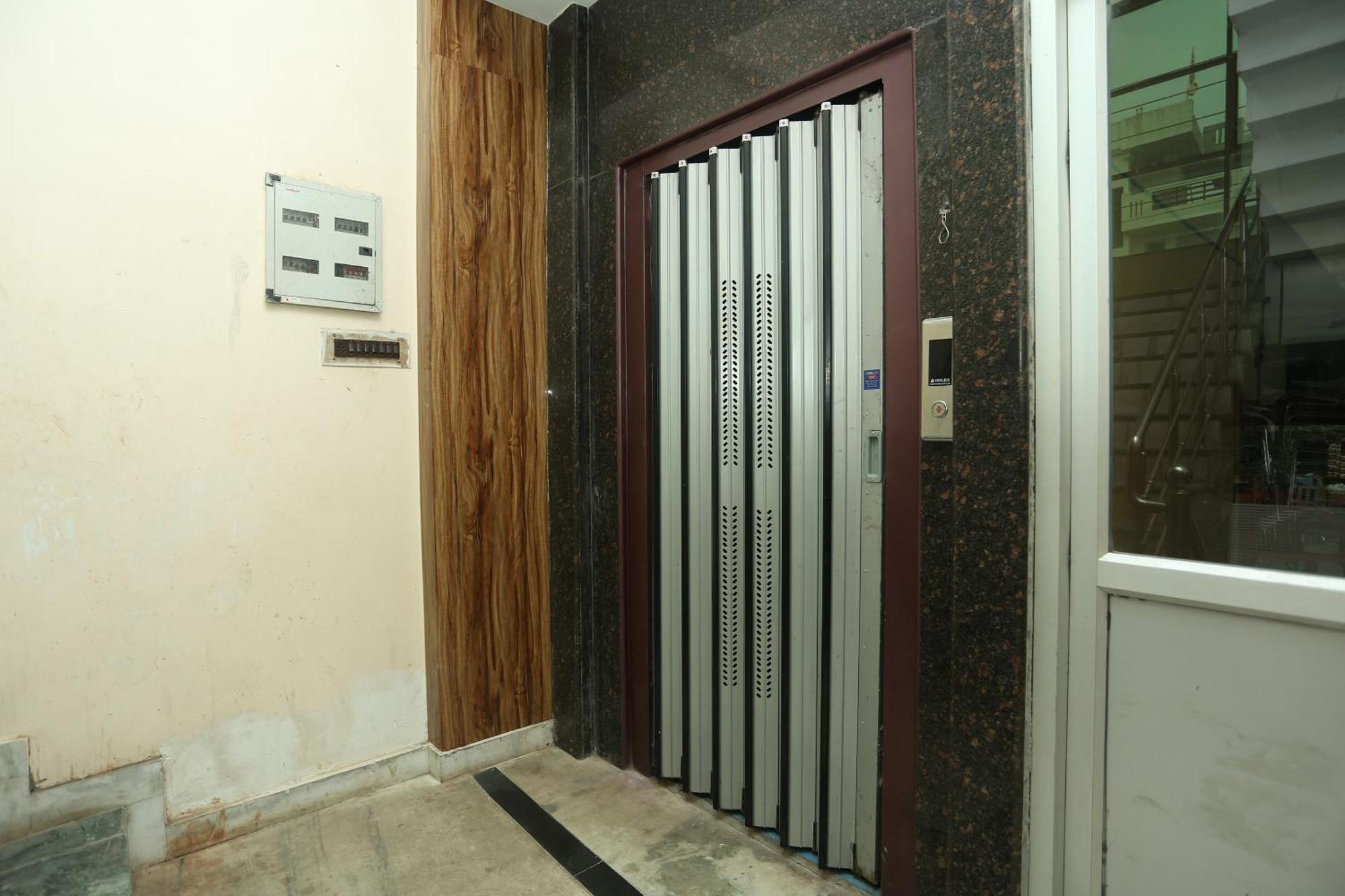 فندق Oyo Flagship 17204 Vrindawan Galaxy كانبور المظهر الخارجي الصورة